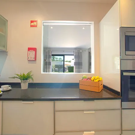 Pine Hills Perola By Interhome Lägenhet Vilamoura